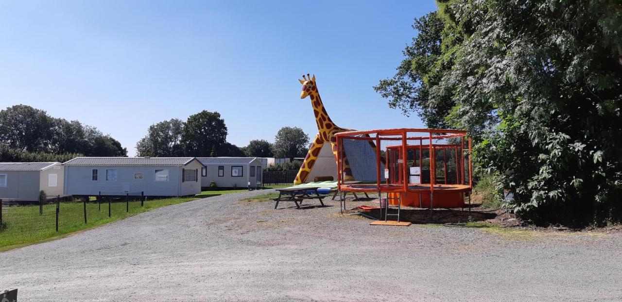 Camping Le Balcon De La Baie Saint-Marcan Екстериор снимка