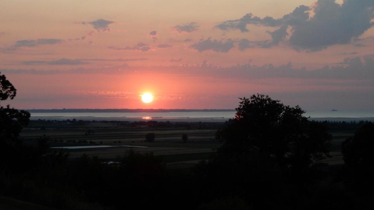 Camping Le Balcon De La Baie Saint-Marcan Екстериор снимка