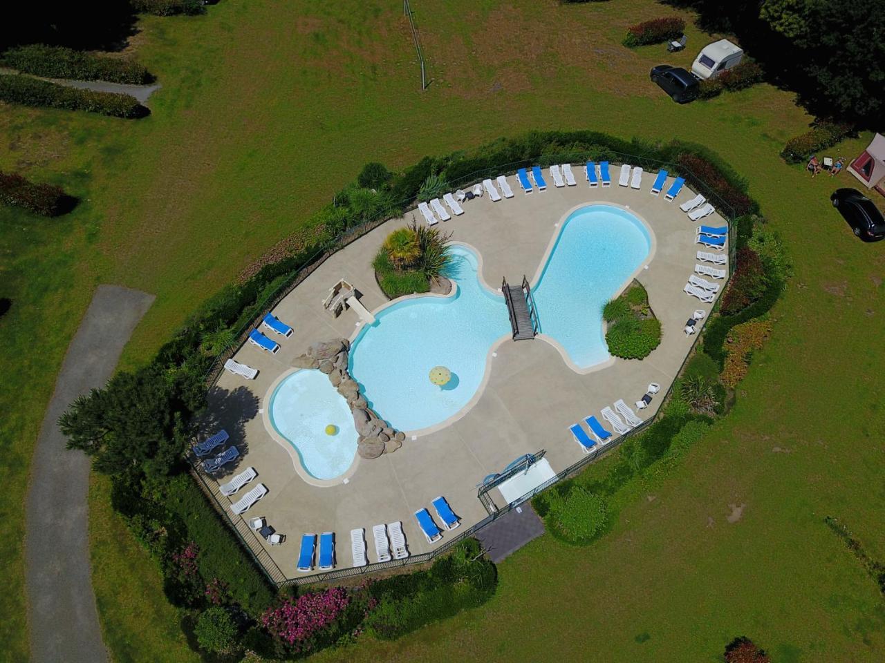 Camping Le Balcon De La Baie Saint-Marcan Екстериор снимка