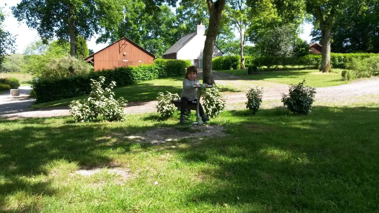 Camping Le Balcon De La Baie Saint-Marcan Екстериор снимка